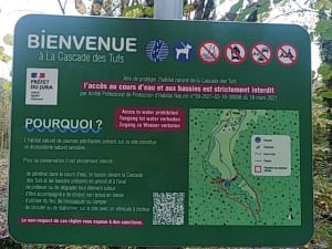 Wandel naar de Tufs-waterval en de kleine Cuisance-bron - Les Planches-prés-Arbois - 69