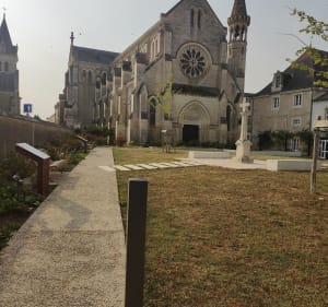 Visite de la ville de La Puye - La Puye - 2