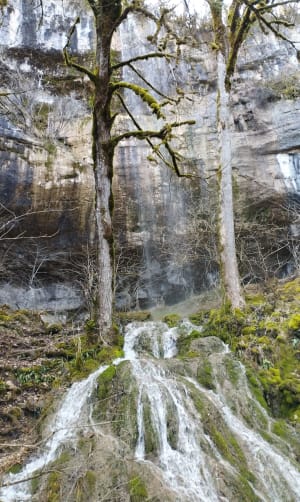 Balade près du Pont de Pyle - La Tour-du-Meix - 43