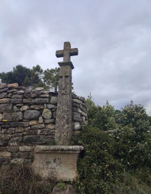 Le prieuré de Saint-Pierre à partir d’Aspères - Aspères - 12
