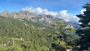 Trou de la Bombe : panorama grandiose sur les Aiguilles de Bavella - Quenza - 131