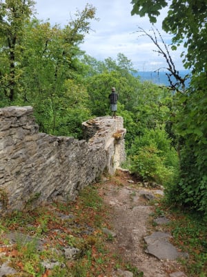 Randonnée du château du pic d'Oliferne et vue sur le Lac de Coiselet - Condes - 5