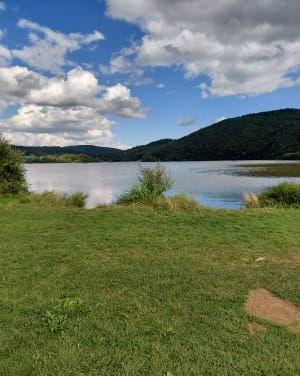 Lac Chambon et mise en beauté de la nature - Murol - 15
