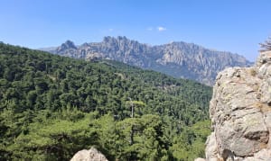 Trou de la Bombe : panorama grandiose sur les Aiguilles de Bavella - Quenza - 29