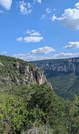 Saint-Marcellin, son cirque et son hameau troglodytique - Le Rozier - 4