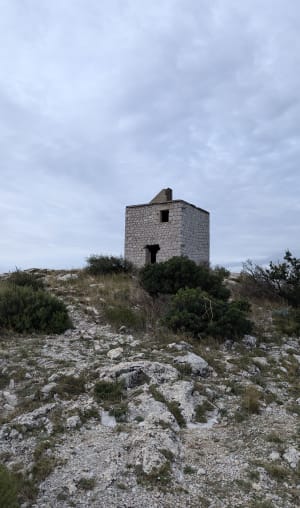 Petite balade jusqu'à la Tour des Opies - Eyguières - 11
