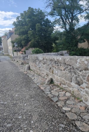 Autour de l'église Sainte Valérie - Chambon-sur-Voueize - 4