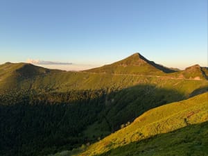 Découvrir le Puy Chavaroche et la beauté des monts du Cantal - Mandailles-Saint-Julien - 10