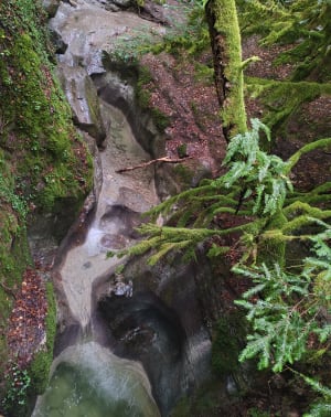 Angon, de Feeënbrug en de waterval - Angon - 122