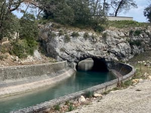 La chaîne des côtes au départ de l’Abbaye de Silvacane - La Roque-d'Anthéron - 10