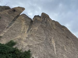 Incroyable falaise des Pénitents et panoramas sublimes - Les Mées - 16