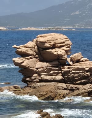 La Tonnara, et Baie de Stagnolu, le long de la mer - Bonifacio - 4
