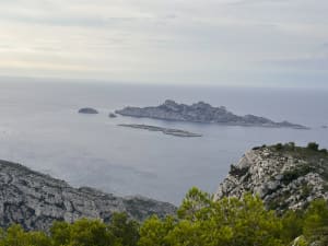 Croix de Marseilleveyre et panoramas sur la cité phocéenne - La Pointe Rouge - 26