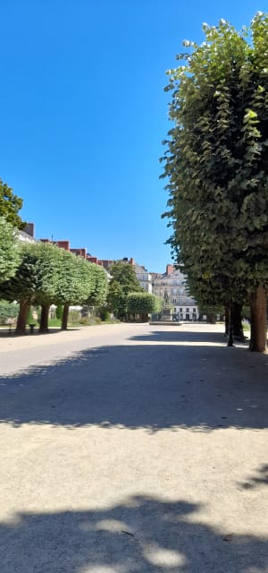 Tourisme dans les rues de Nantes et riche histoire - Nantes - 4