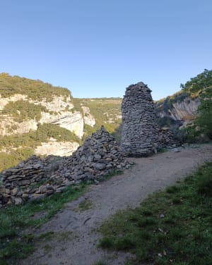 Balade, Vallon de l’Aiguebrun - Buoux - 22