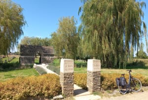 A travers les Weppes - cimetière militaire de Fromelle - Sequedin - 5