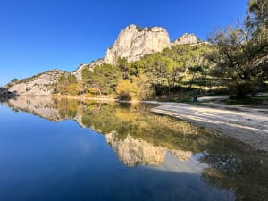 Rocher des Deux Trous, Mont Gaussier et Lac du Peiroou - Saint Rémy de Provence - 38