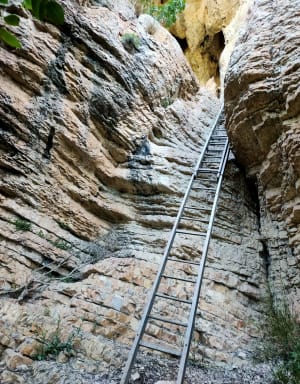 De Ravine des Arcs: De Arc - De Grot - De Lamalou Gorges - Notre-Dame-de-Londres - 19