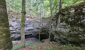 Prairie d'Herbouilly et mystérieuse grotte perforée - Saint-Martin-en-Vercors - 2