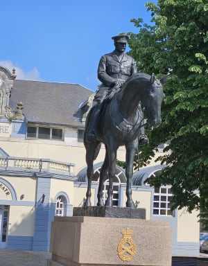 Tour des remparts et vues éclatantes à Montreuil - Montreuil - 9