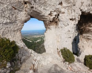 Le Rocher des Deux Trous - Saint-Rémy-de-Provence - 31