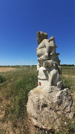 Des statues et des vignes - Montagnac - 11