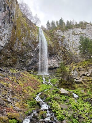 Grande cascade Mont Dore et vue sur le Puy de Sancy - Nathalie - 32