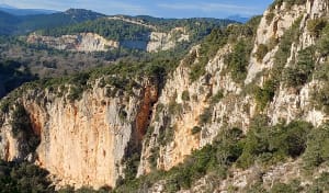 Le Trou des Fées, Notre Dame du Glaive et le Dolmen de la Gastée - Cabasse - 9