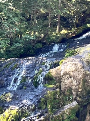 Cascade du Pissieu et magnificence des sommets baujus - Le Châtelard - 8