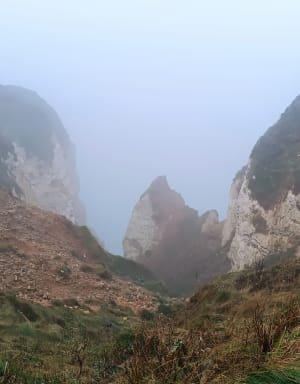 Wandeltocht langs de kust en de Aiguille de Belval - Bénouville - 49