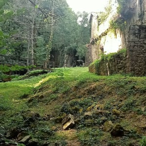Ailhon, abbaye de Crouzet - Agnès - 8