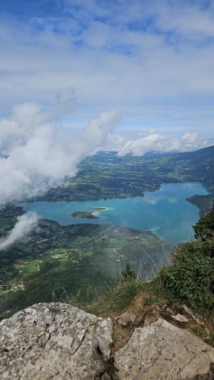Grimper au Mont Grelle et vue plongeante sur le lac d'Aiguebelette - Aurélie - 4