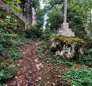 Village de Flavigny, camp de César et lavoirs - Darcey - 4