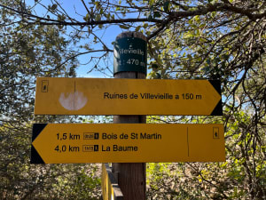 Marche le long du canal à Oraison et ruines médiévales - Rodolphe - 2