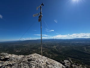 Pic des Mouches, sommet de la Sainte-Victoire, depuis Vauvenargues - Saint Victoire, Aix en Provence - 4