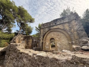 Lamanon et ses surprenantes grottes de Calès - thomas - 7