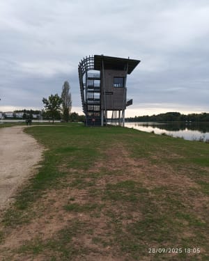 Lac des Dagueys et détente les pieds dans l'eau - emilie - 3