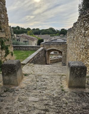 De Robion à Oppède le vieux - GILLES - 3