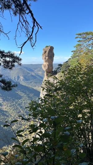 Vase de Sevre, de Chine et balcons du vertige - Le Rozier - 5