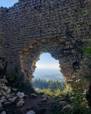 Sur les hauteurs d'Ayn et ruines du château de Montbel - Sebastien - 4