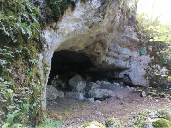 Onmisbare bezienswaardigheden in Ain en de majestueuze watervallen van Glandieu - Brégnier-Cordon - 1