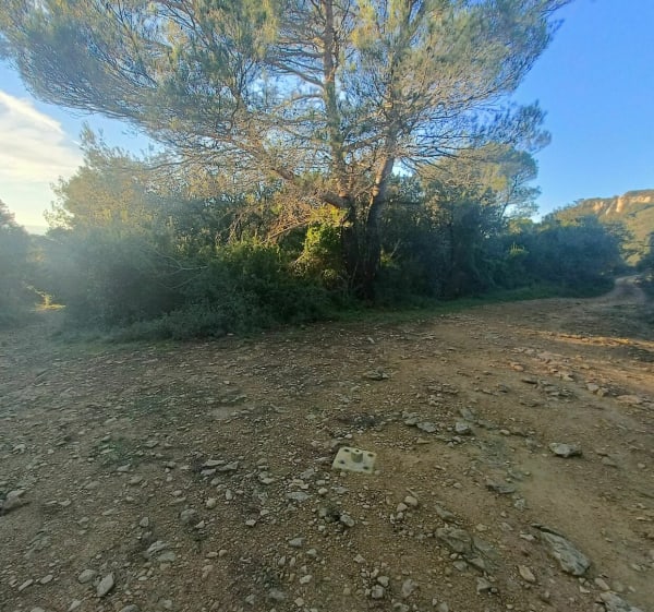 VTT au pied du château de Gicon - Bagnols-sur-Cèze - 1