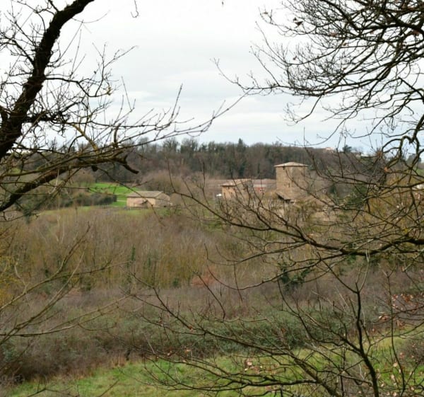 Fallavier, le lac et son château. - Vilefontaine - 1
