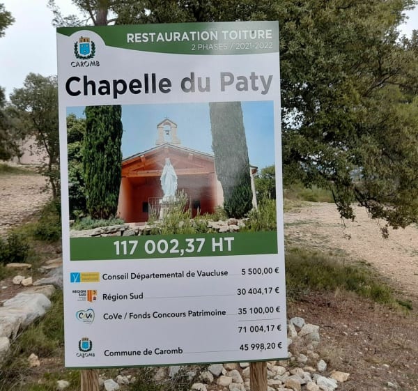 Les collines, la Chapelle et le lac du Paty - Caromb - 1
