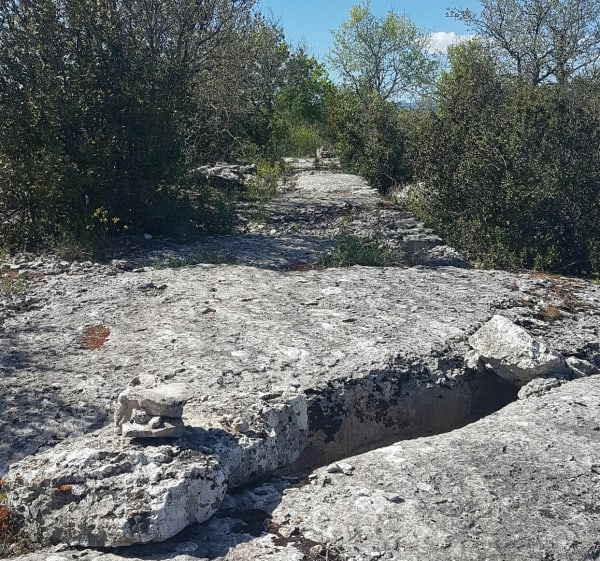 Les dolmens et le plateau de Labeaume au départ de Rioms - Ruoms - 1