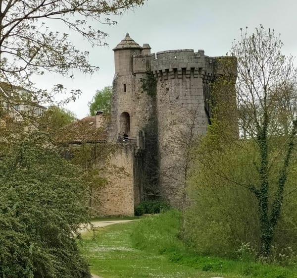 Chemin de ronde autour de Parthenay - Parthenay - 1