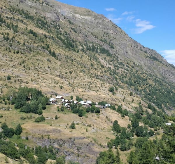 Lac Fangeas en redescendant par le village de Dormilliouse - Freissinières - 1