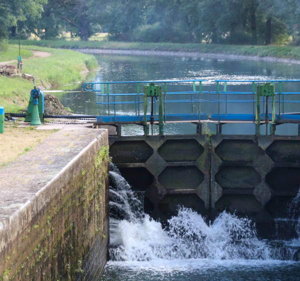 Flâner dans Digoin et son canal de Roanne à Digoin - Digoin - 1