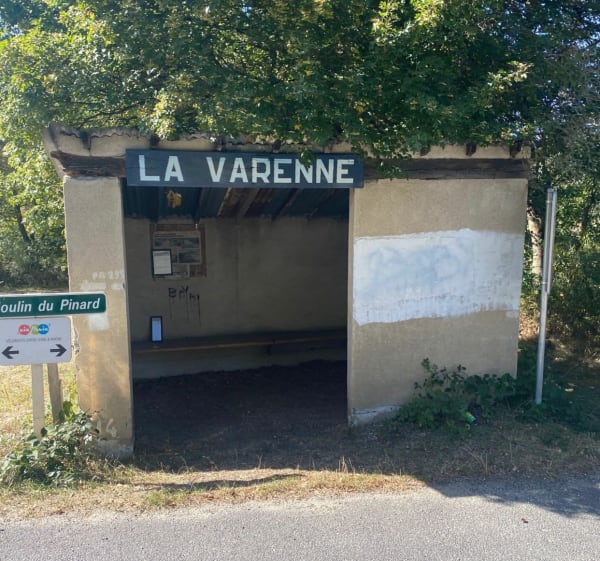 Entre voie verte et sous-bois à Varenne - Saint-Julien-du-Pinet - 1
