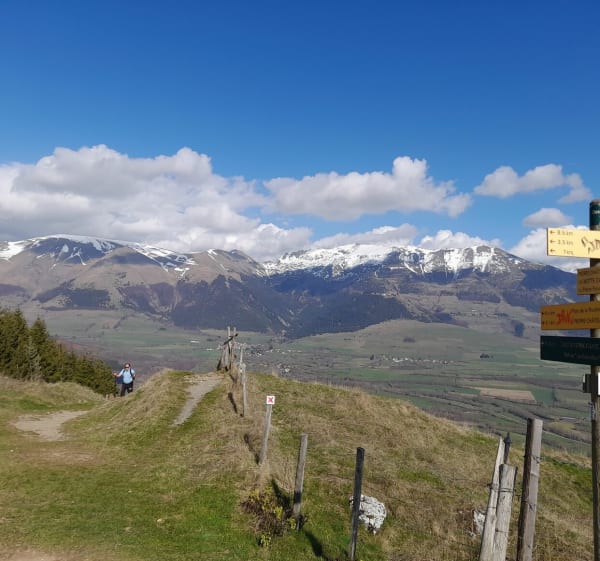 Les 3 lacs et la Pierre Percée - Saint-Théoffrey - 1